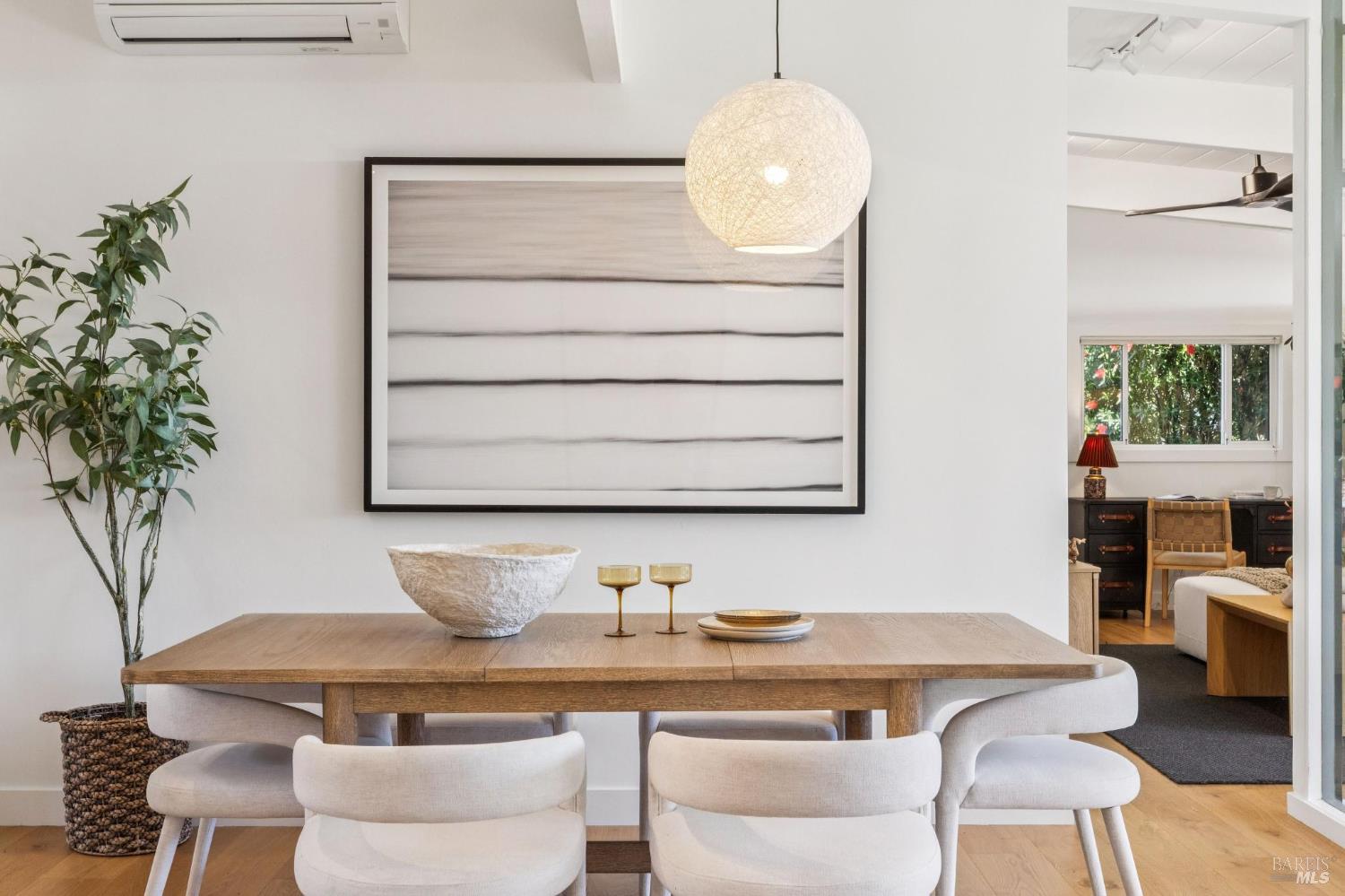 Detail Gallery Image 10 of 57 For 711 Del Ganado Rd, San Rafael,  CA 94903 - 4 Beds | 2 Baths