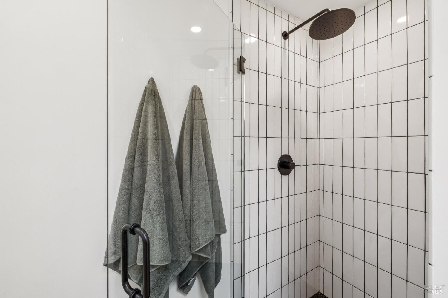 Detail Gallery Image 36 of 57 For 711 Del Ganado Rd, San Rafael,  CA 94903 - 4 Beds | 2 Baths