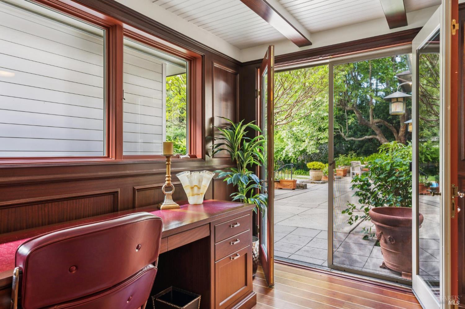 Detail Gallery Image 34 of 56 For 230 Summit Ave, San Rafael,  CA 94901 - 5 Beds | 4/1 Baths