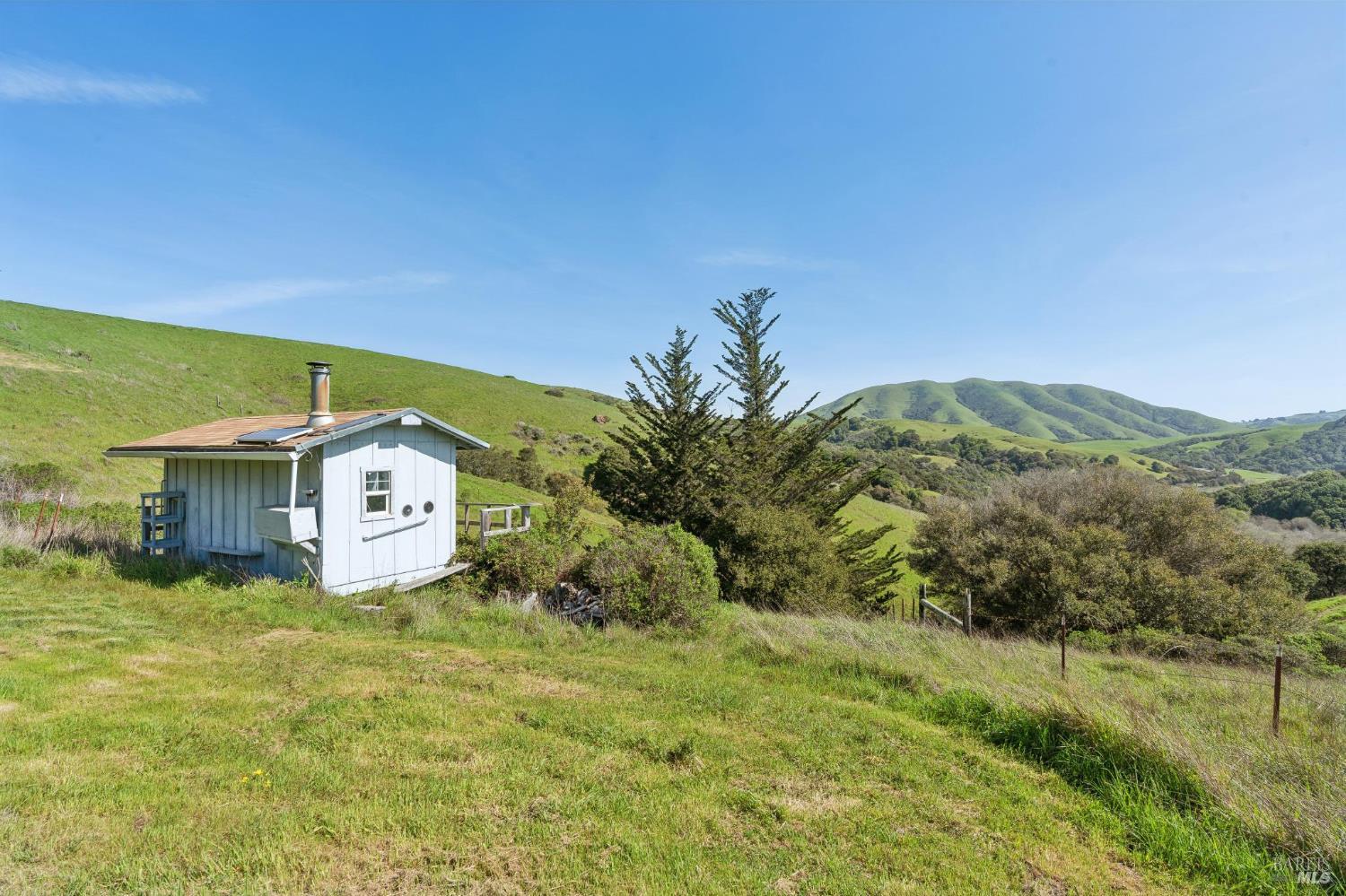 Detail Gallery Image 47 of 64 For 11798 Highway 1 Unkn, Point Reyes Station,  CA 94956 - 3 Beds | 3/1 Baths