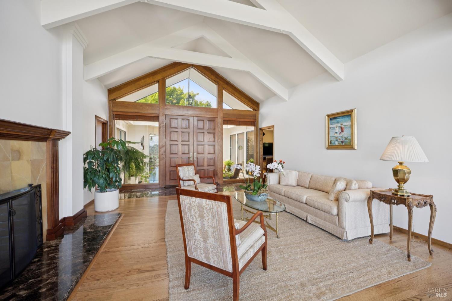 Detail Gallery Image 12 of 90 For 120 Fernwood Dr, San Rafael,  CA 94901 - 4 Beds | 3 Baths