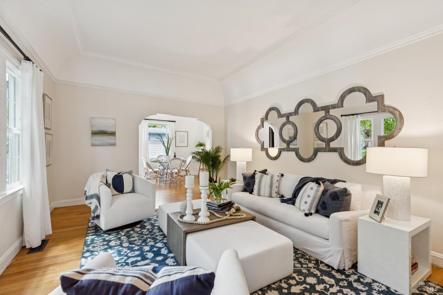 Detail Gallery Image 5 of 36 For 204 Greenfield Ave, San Rafael,  CA 94901 - 3 Beds | 2 Baths