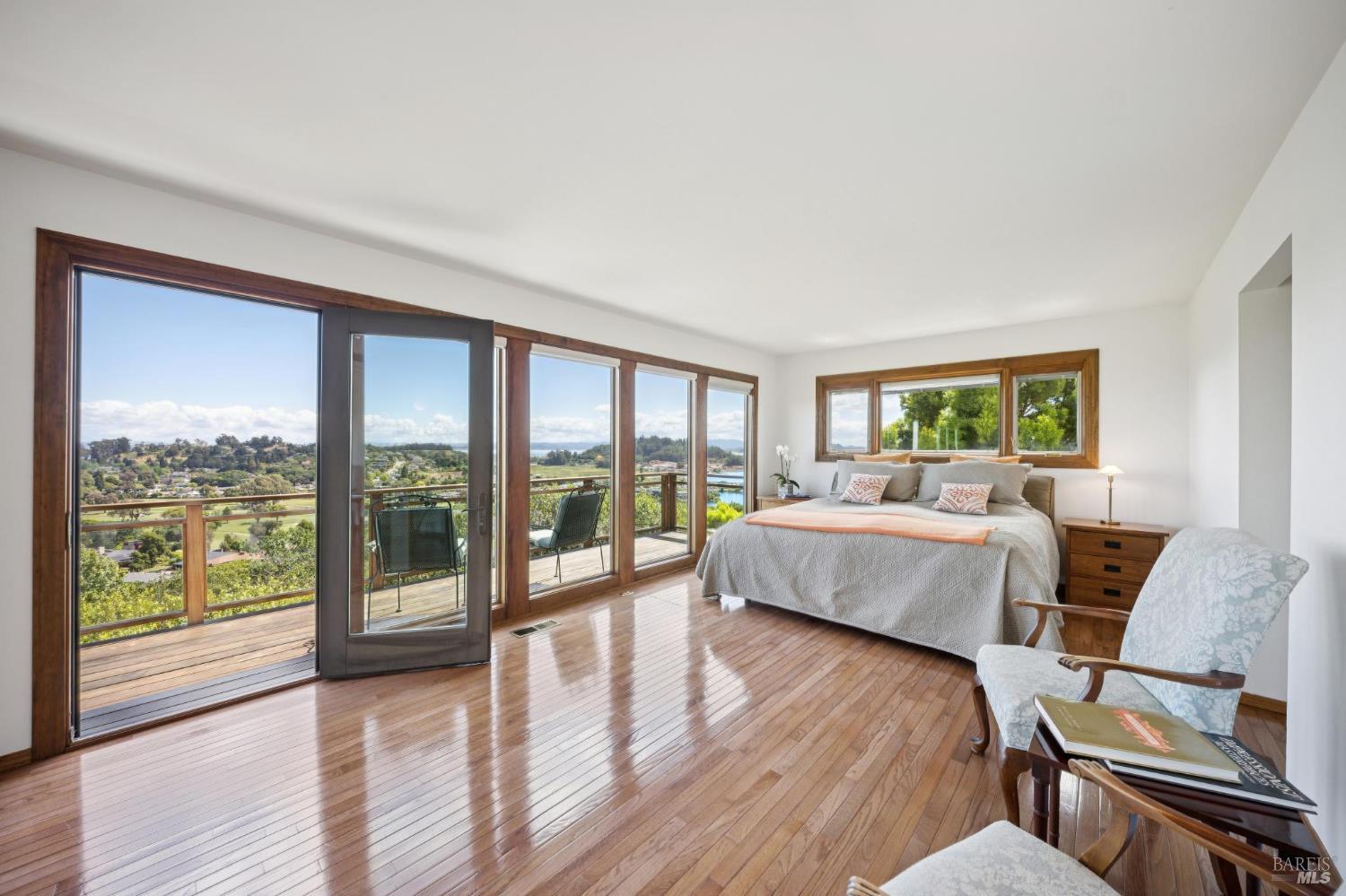 Detail Gallery Image 48 of 90 For 120 Fernwood Dr, San Rafael,  CA 94901 - 4 Beds | 3 Baths