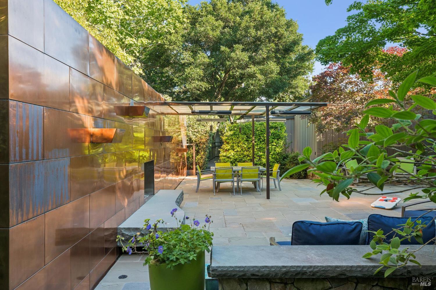 Detail Gallery Image 50 of 56 For 230 Summit Ave, San Rafael,  CA 94901 - 5 Beds | 4/1 Baths