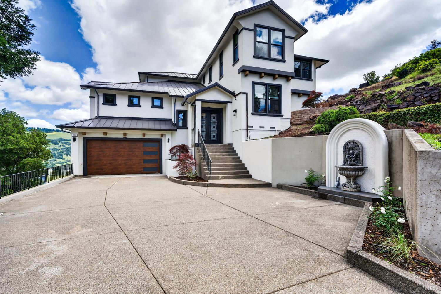 3938 Shelter Glen Way photo 2