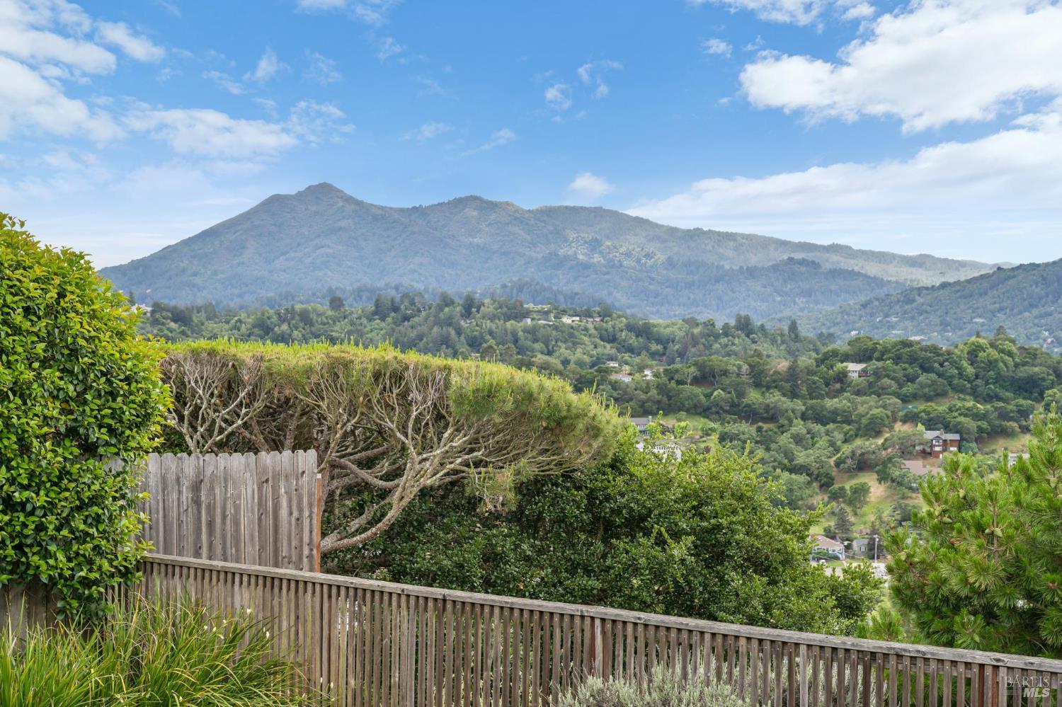 Detail Gallery Image 29 of 29 For 24 Maywood Way, San Rafael,  CA 94901 - 3 Beds | 2 Baths