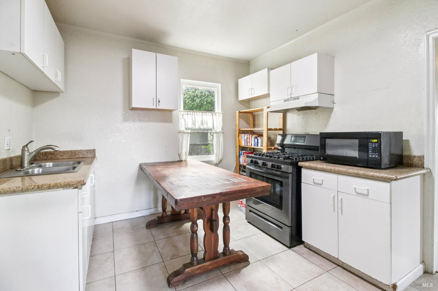 Detail Gallery Image 9 of 38 For 1022 W 6th St, Antioch,  CA 94509 - 2 Beds | 1 Baths