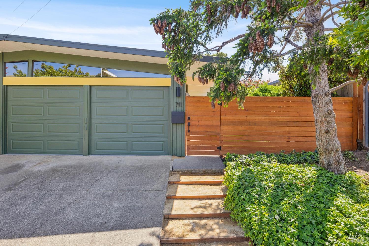 Detail Gallery Image 51 of 57 For 711 Del Ganado Rd, San Rafael,  CA 94903 - 4 Beds | 2 Baths