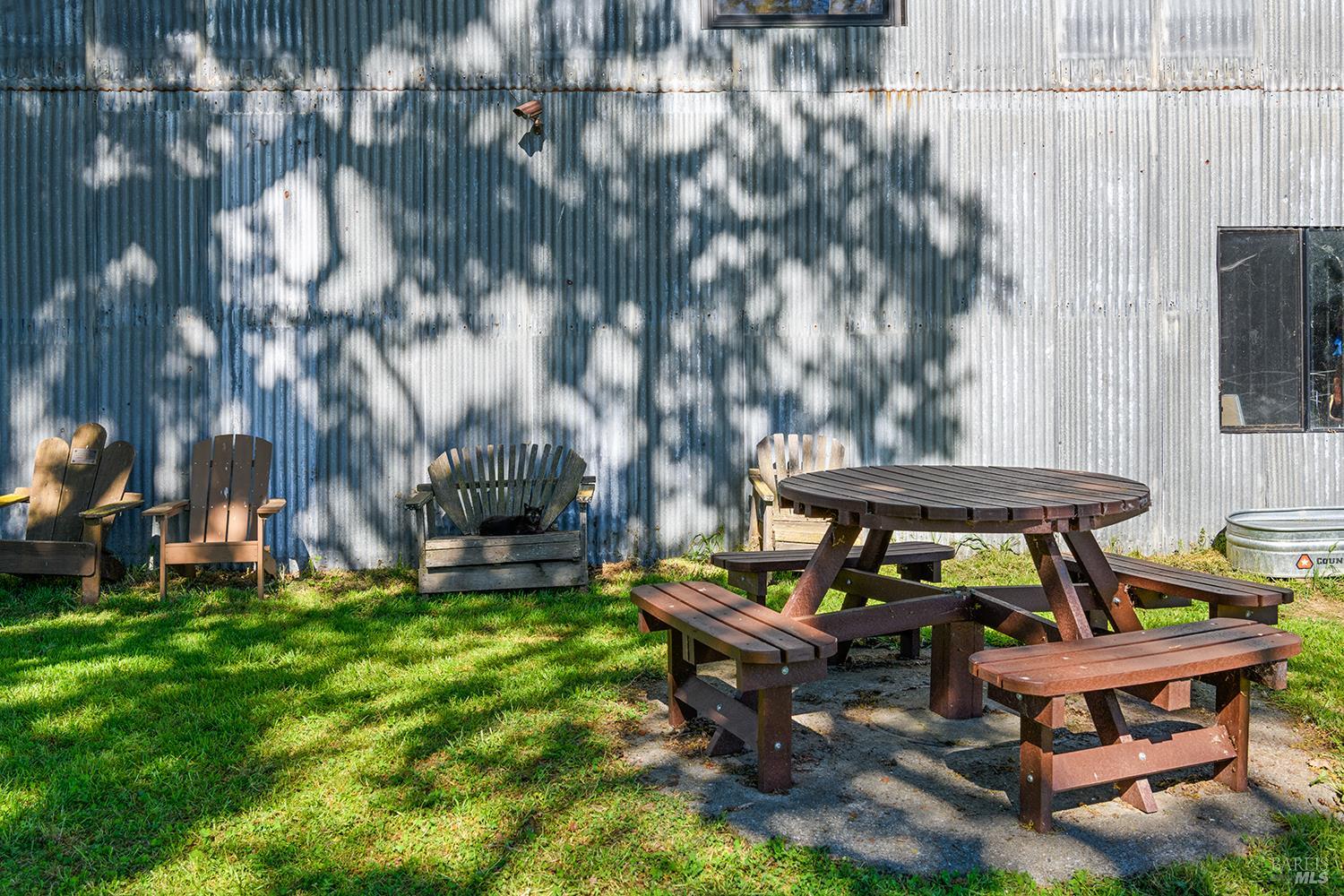 Detail Gallery Image 49 of 80 For 15 Wildwood Ln, Novato,  CA 94947 - 5 Beds | 4/1 Baths