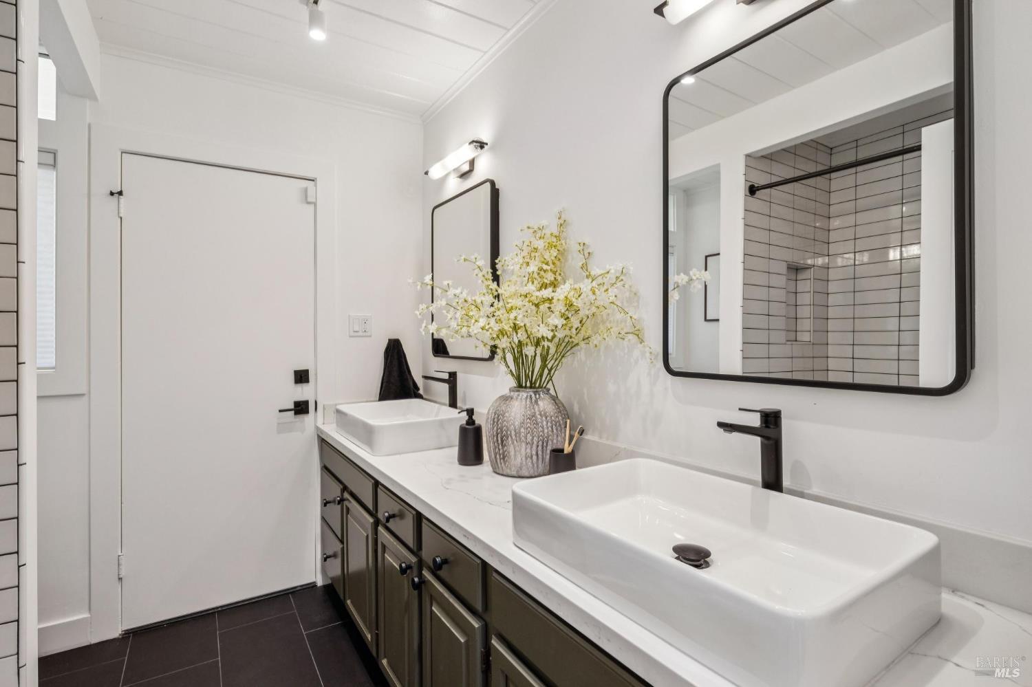 Detail Gallery Image 41 of 57 For 711 Del Ganado Rd, San Rafael,  CA 94903 - 4 Beds | 2 Baths