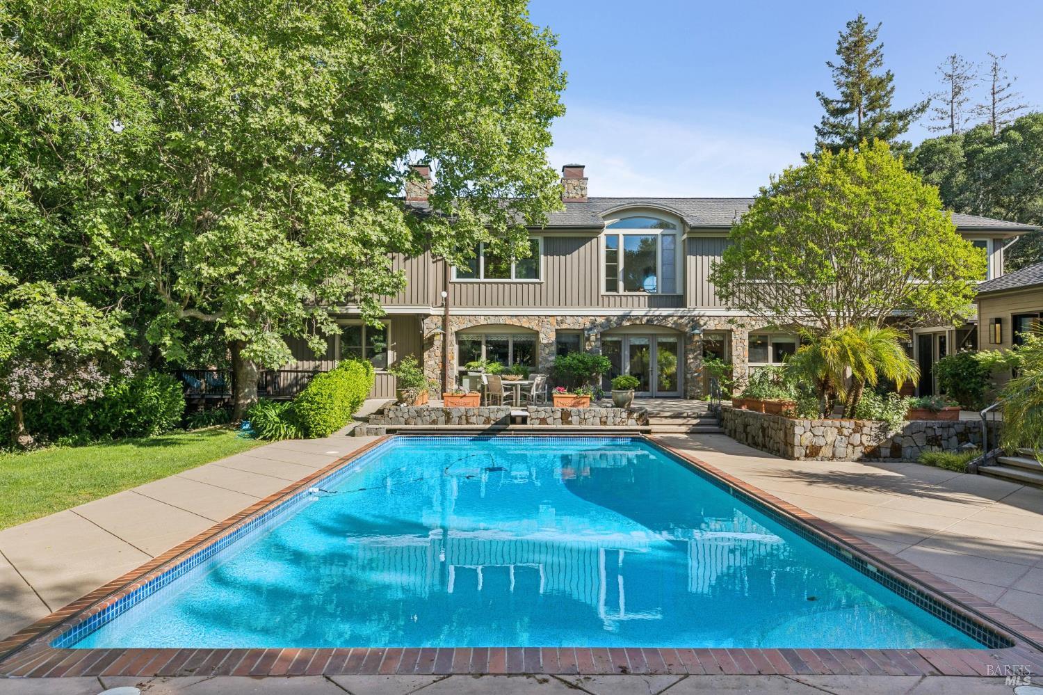 Detail Gallery Image 56 of 56 For 230 Summit Ave, San Rafael,  CA 94901 - 5 Beds | 4/1 Baths