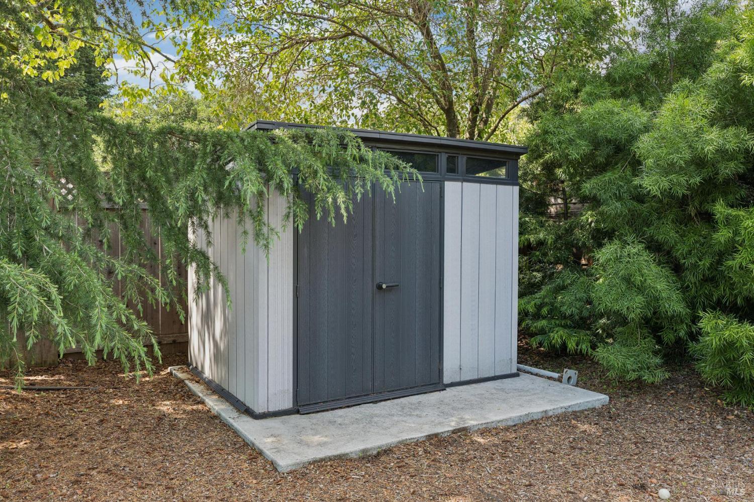 Detail Gallery Image 34 of 36 For 204 Greenfield Ave, San Rafael,  CA 94901 - 3 Beds | 2 Baths