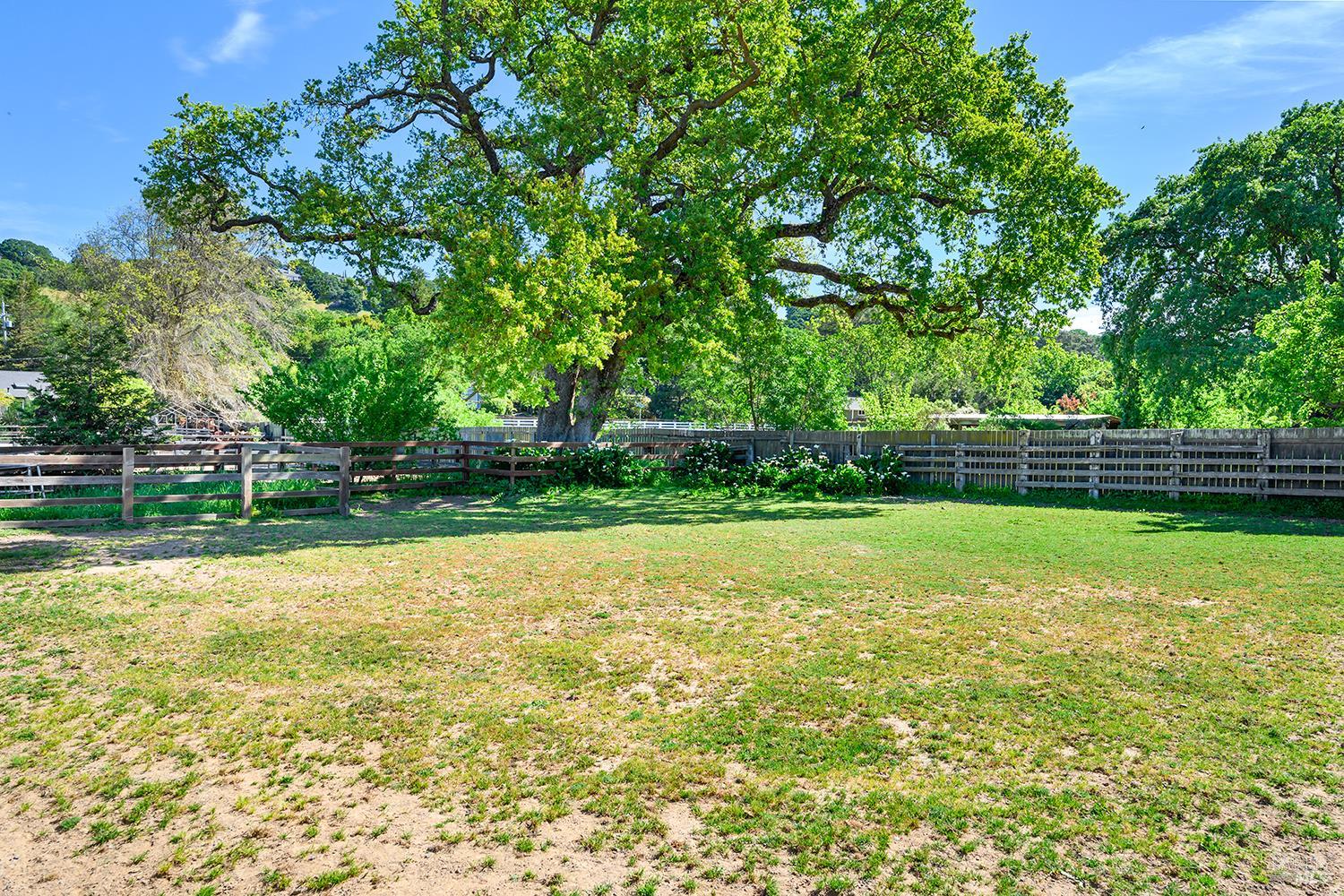 Detail Gallery Image 67 of 80 For 15 Wildwood Ln, Novato,  CA 94947 - 5 Beds | 4/1 Baths