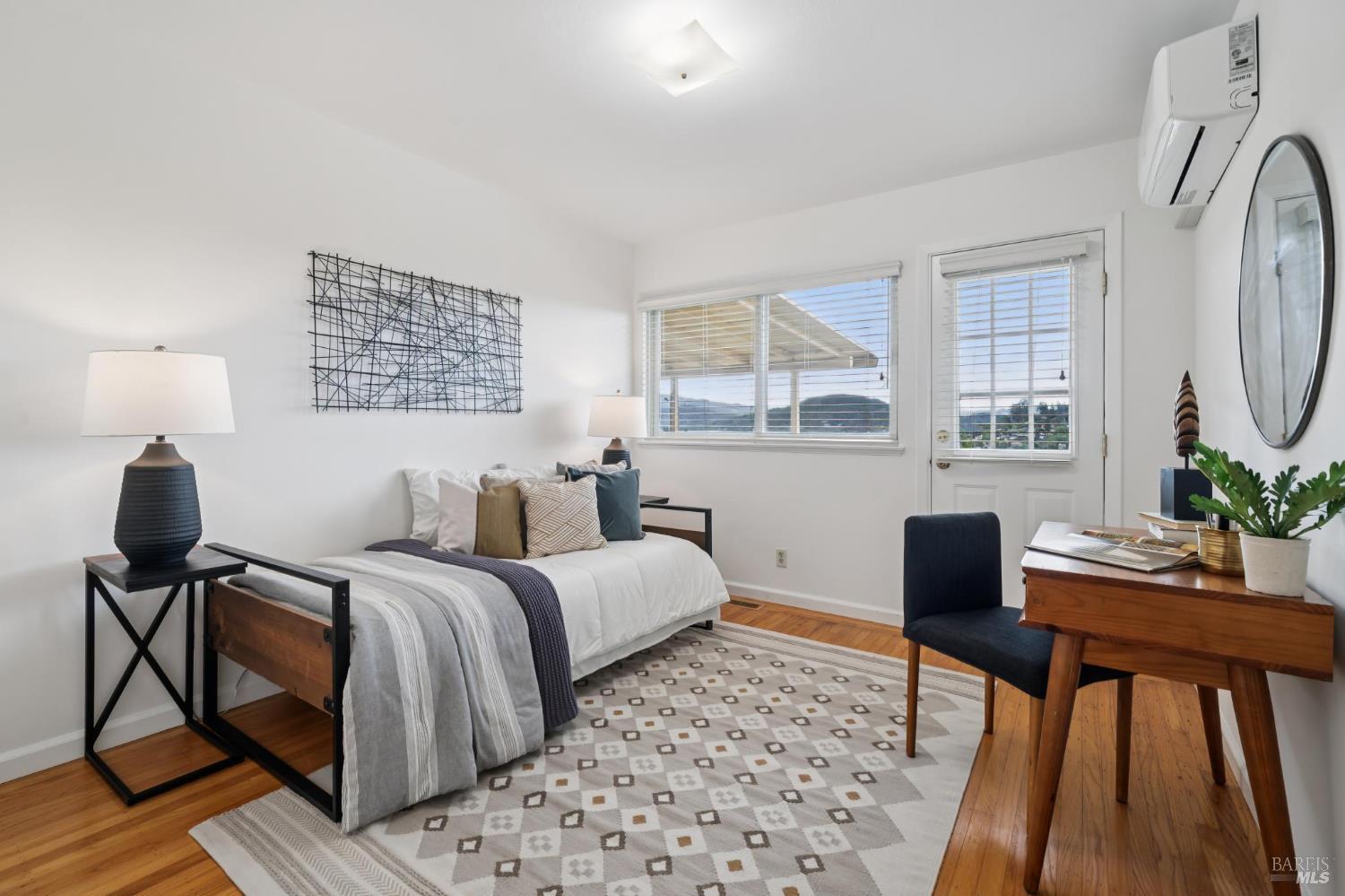 Detail Gallery Image 19 of 29 For 24 Maywood Way, San Rafael,  CA 94901 - 3 Beds | 2 Baths