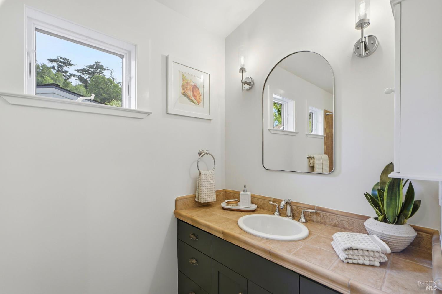 Detail Gallery Image 29 of 41 For 538 Marin Ave, Mill Valley,  CA 94941 - 4 Beds | 4 Baths