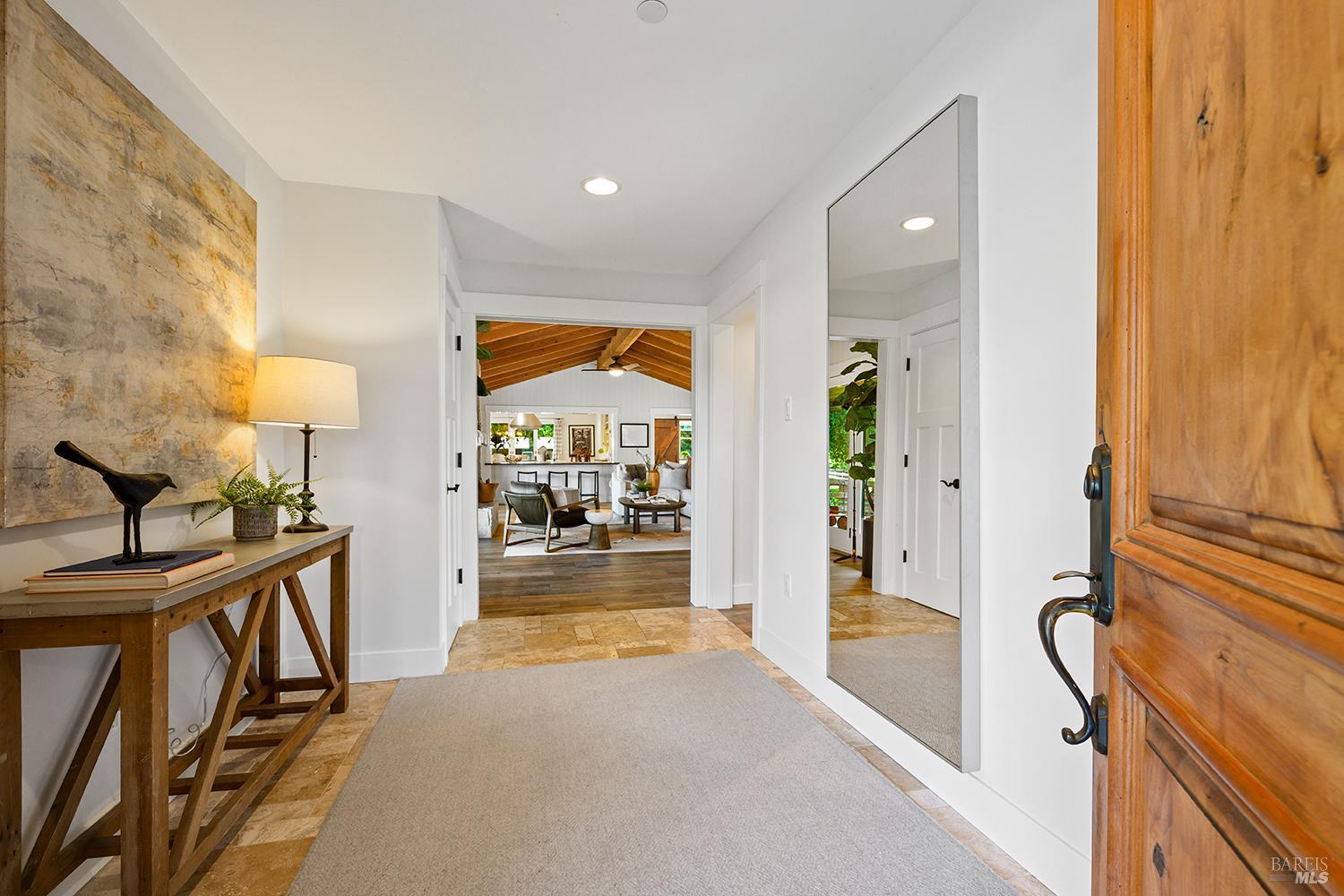 Detail Gallery Image 8 of 80 For 15 Wildwood Ln, Novato,  CA 94947 - 5 Beds | 4/1 Baths
