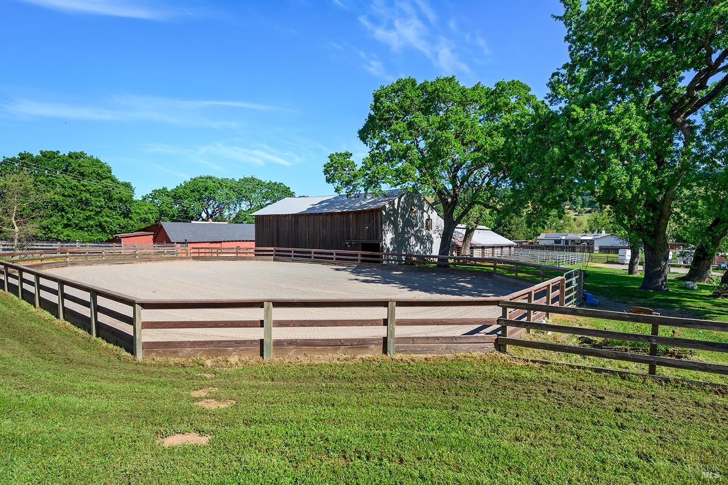 Detail Gallery Image 45 of 80 For 15 Wildwood Ln, Novato,  CA 94947 - 5 Beds | 4/1 Baths