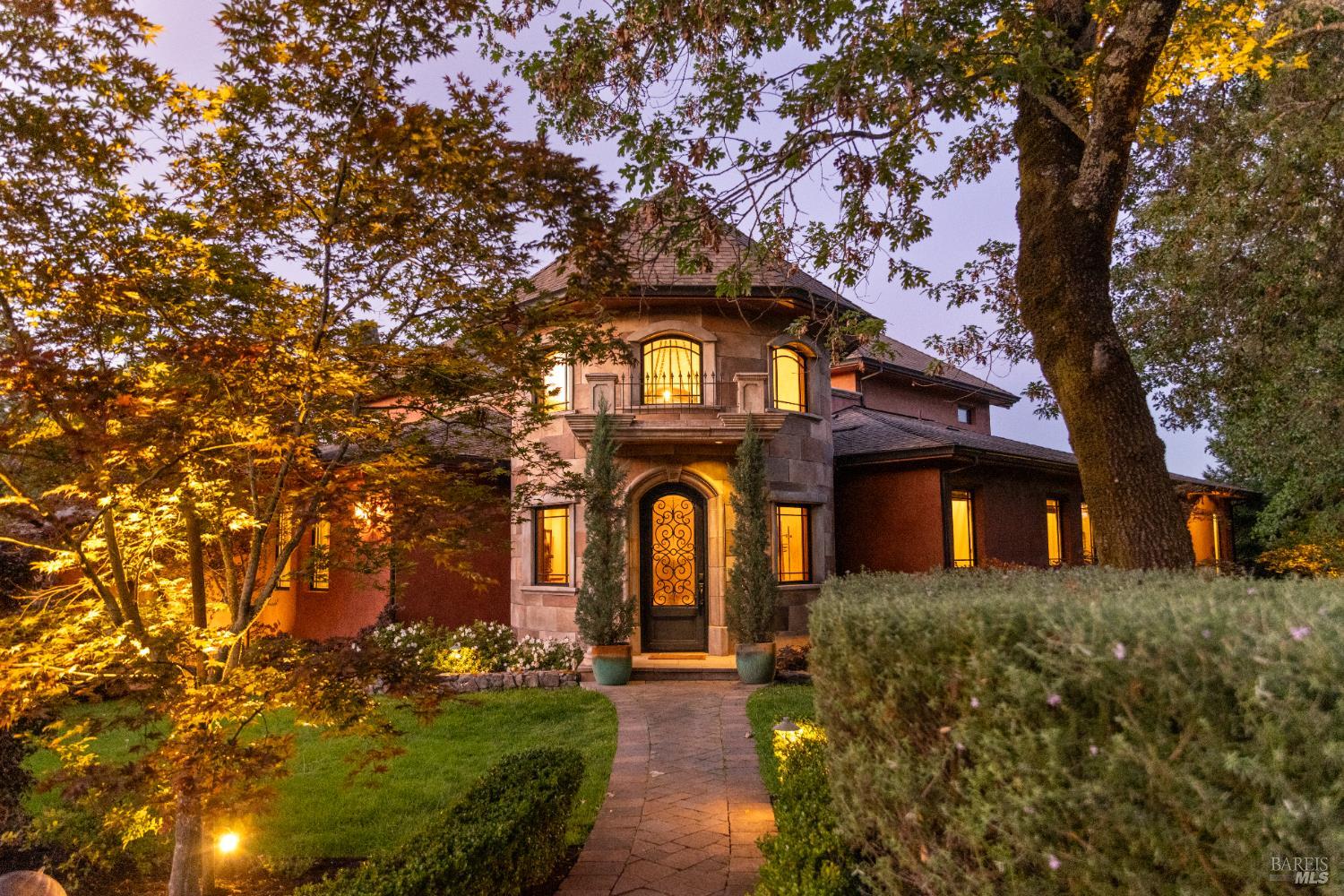 Detail Gallery Image 4 of 54 For 1312 Summit Dr, Calistoga,  CA 94515 - 5 Beds | 5/3 Baths