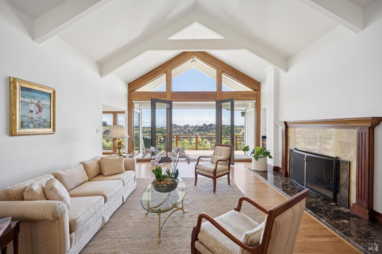 Detail Gallery Image 10 of 90 For 120 Fernwood Dr, San Rafael,  CA 94901 - 4 Beds | 3 Baths