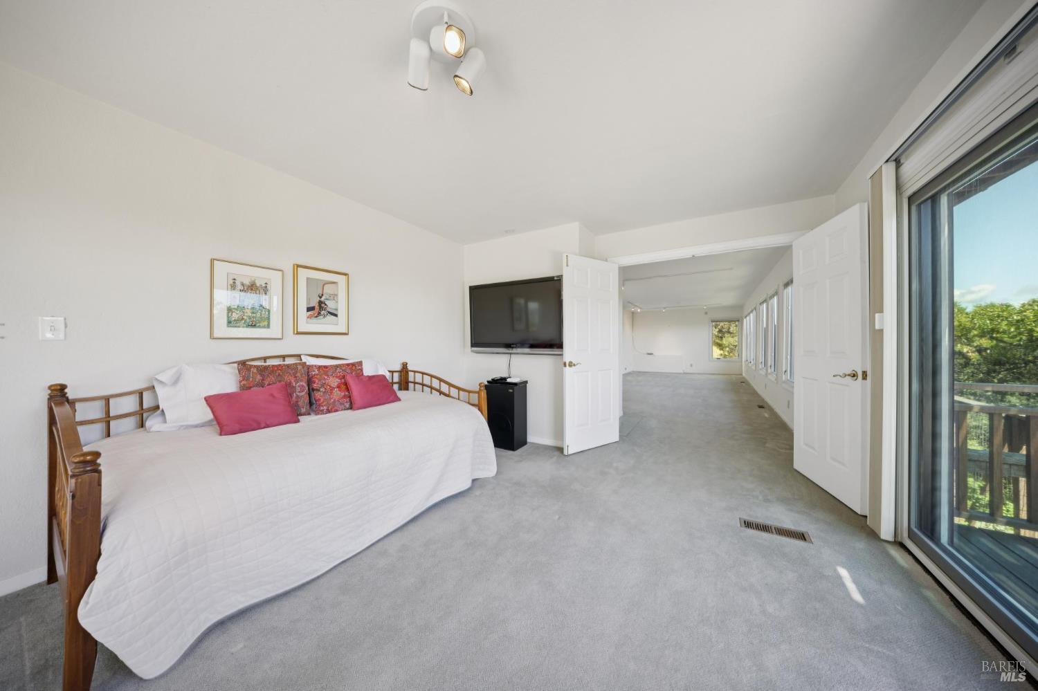 Detail Gallery Image 77 of 90 For 120 Fernwood Dr, San Rafael,  CA 94901 - 4 Beds | 3 Baths