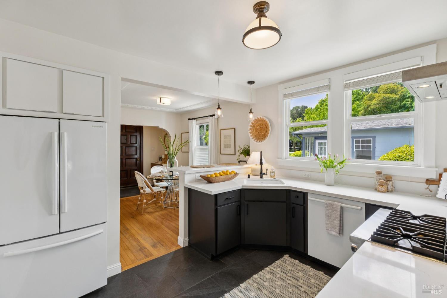 Detail Gallery Image 13 of 36 For 204 Greenfield Ave, San Rafael,  CA 94901 - 3 Beds | 2 Baths