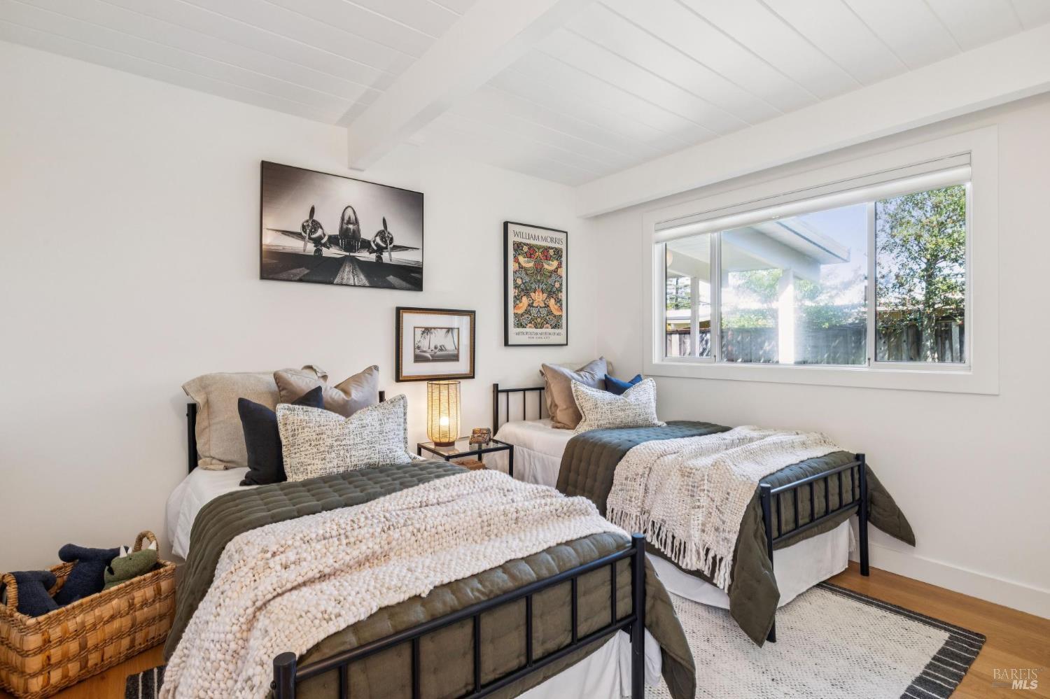 Detail Gallery Image 39 of 57 For 711 Del Ganado Rd, San Rafael,  CA 94903 - 4 Beds | 2 Baths