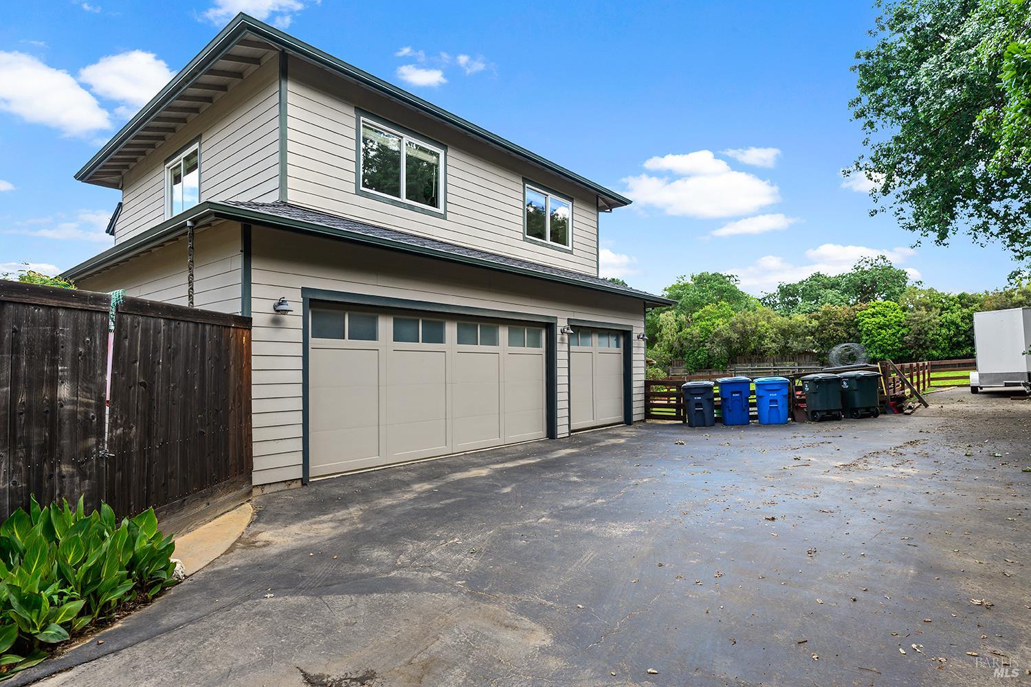 Detail Gallery Image 41 of 80 For 15 Wildwood Ln, Novato,  CA 94947 - 5 Beds | 4/1 Baths