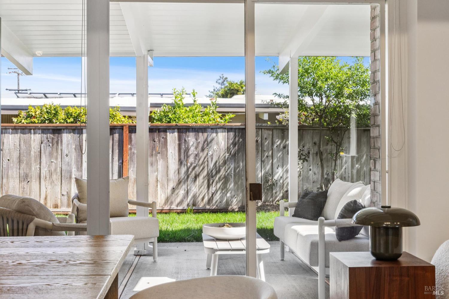 Detail Gallery Image 23 of 57 For 711 Del Ganado Rd, San Rafael,  CA 94903 - 4 Beds | 2 Baths