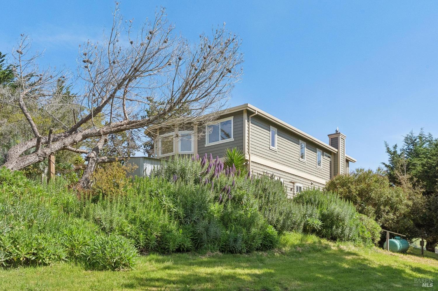 Detail Gallery Image 49 of 64 For 11798 Highway 1 Unkn, Point Reyes Station,  CA 94956 - 3 Beds | 3/1 Baths