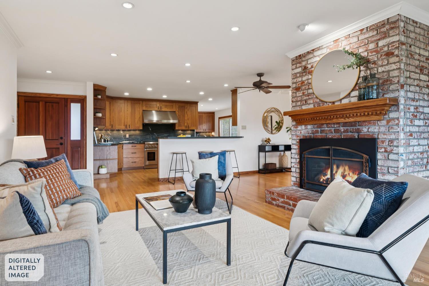 Detail Gallery Image 5 of 29 For 24 Maywood Way, San Rafael,  CA 94901 - 3 Beds | 2 Baths