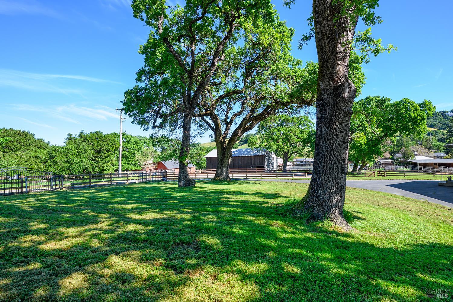 Detail Gallery Image 70 of 80 For 15 Wildwood Ln, Novato,  CA 94947 - 5 Beds | 4/1 Baths