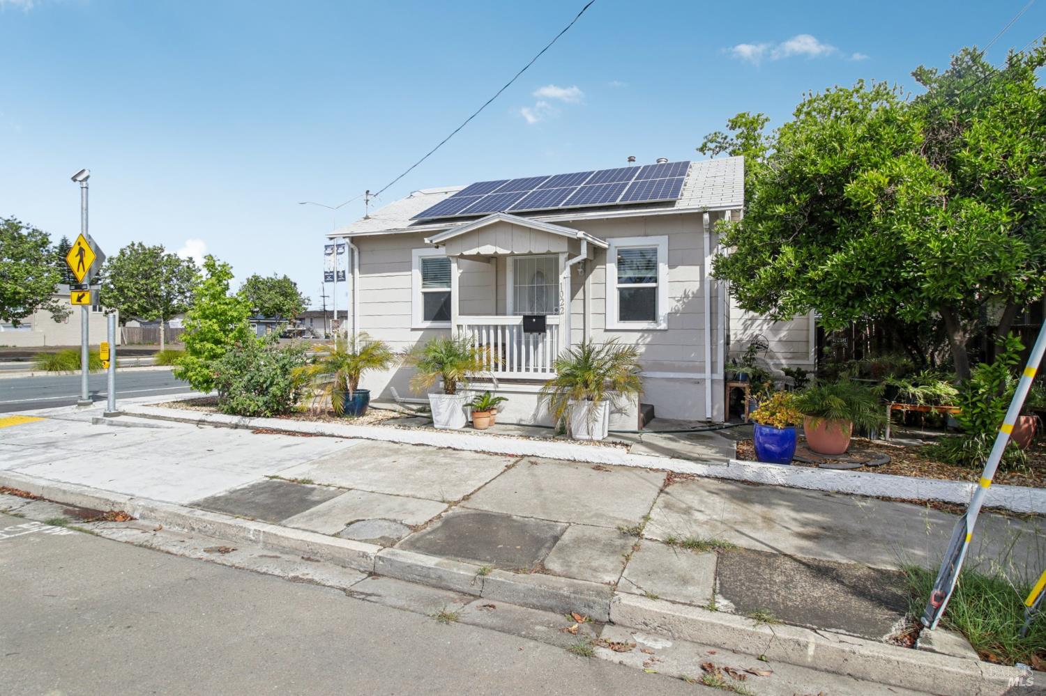 Detail Gallery Image 2 of 38 For 1022 W 6th St, Antioch,  CA 94509 - 2 Beds | 1 Baths