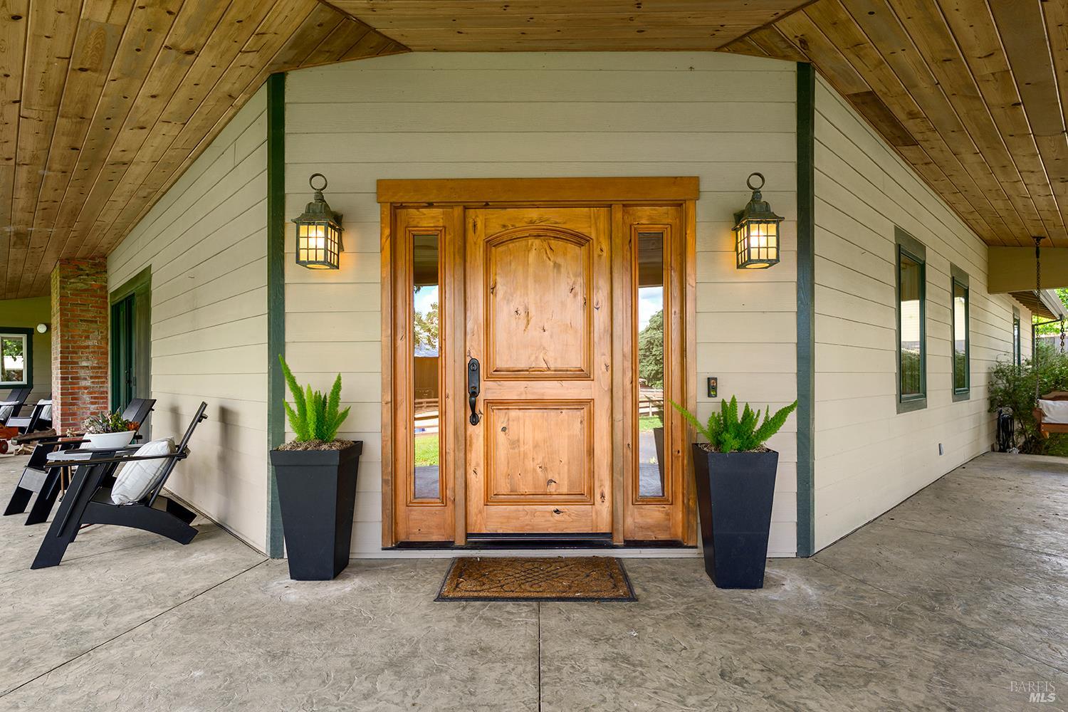 Detail Gallery Image 7 of 80 For 15 Wildwood Ln, Novato,  CA 94947 - 5 Beds | 4/1 Baths