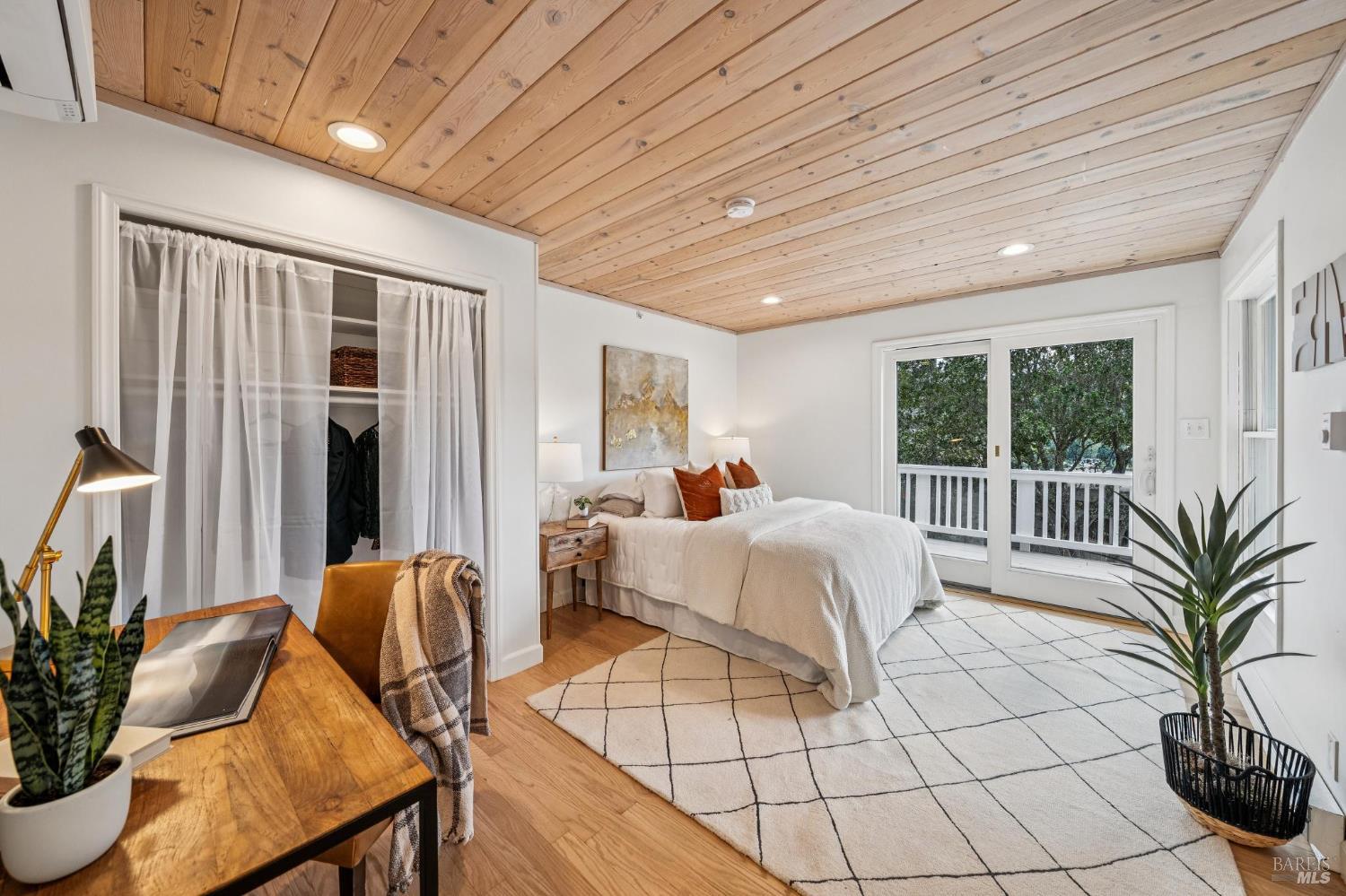 Detail Gallery Image 30 of 47 For 23 Arcangel Ct, Fairfax,  CA 94930 - 3 Beds | 3 Baths