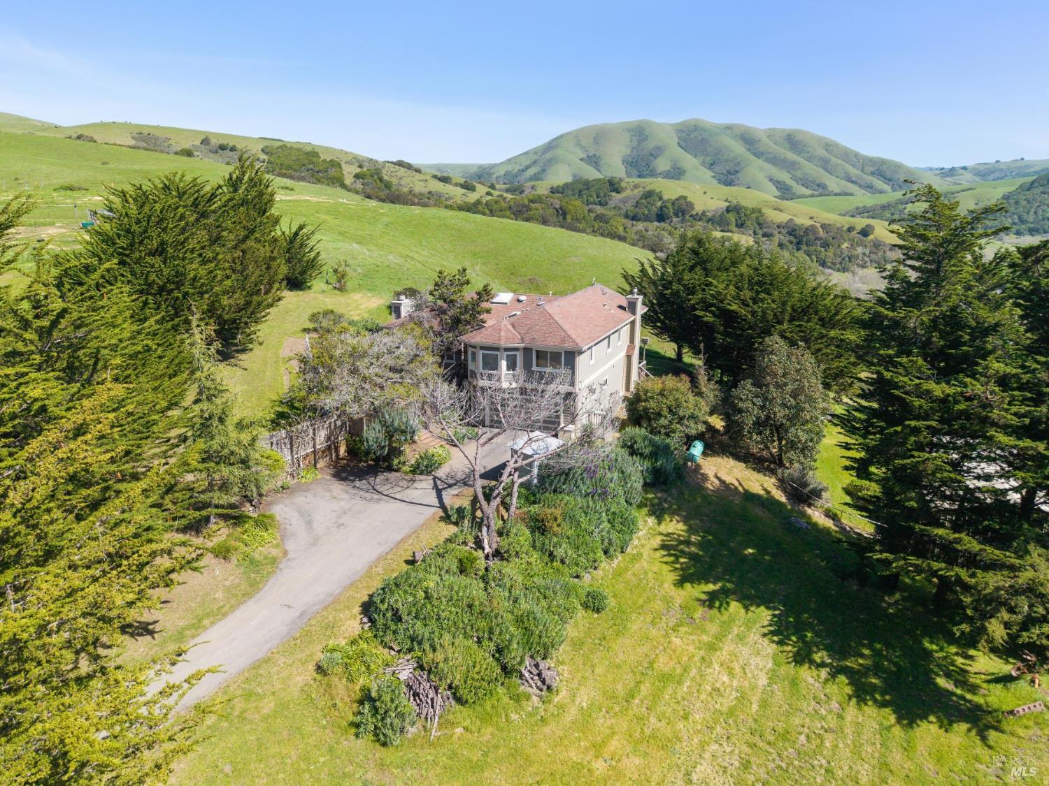 Detail Gallery Image 52 of 64 For 11798 Highway 1 Unkn, Point Reyes Station,  CA 94956 - 3 Beds | 3/1 Baths