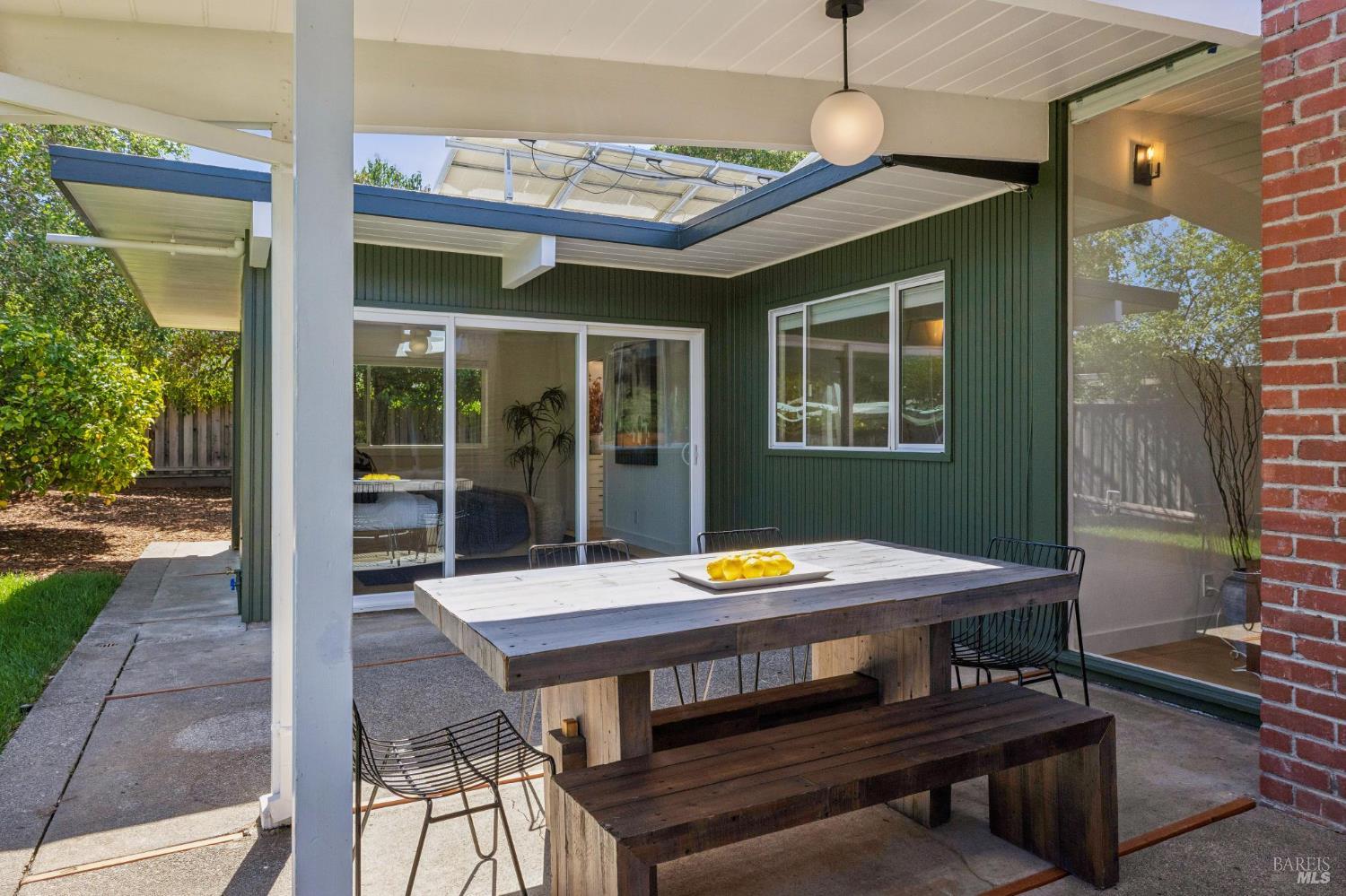 Detail Gallery Image 26 of 57 For 711 Del Ganado Rd, San Rafael,  CA 94903 - 4 Beds | 2 Baths