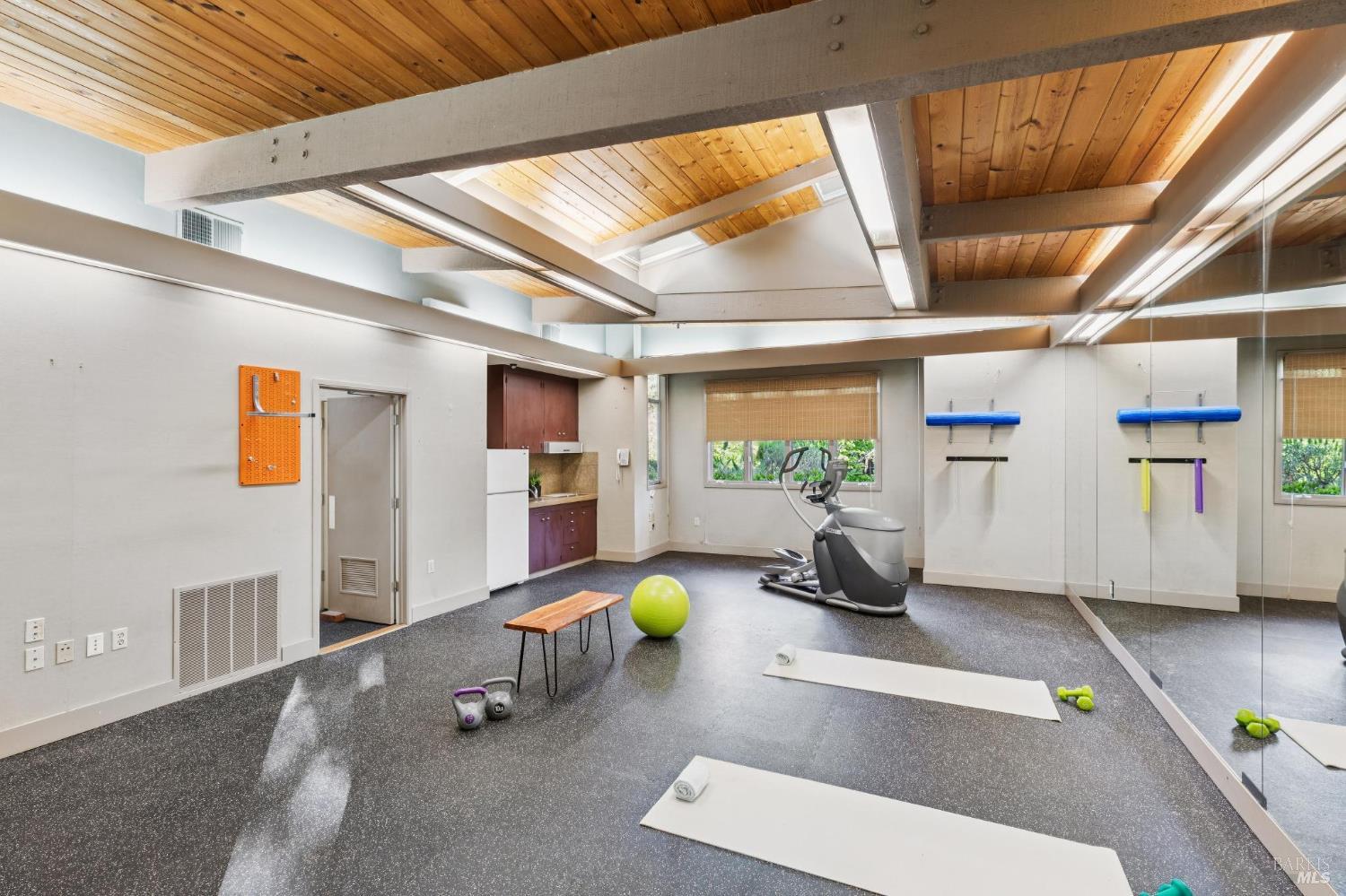 Detail Gallery Image 53 of 56 For 230 Summit Ave, San Rafael,  CA 94901 - 5 Beds | 4/1 Baths