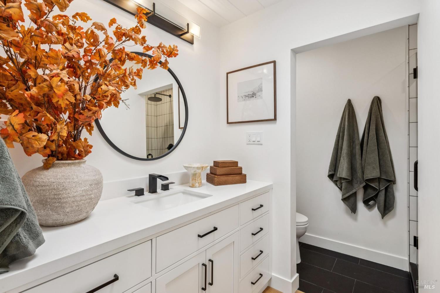 Detail Gallery Image 34 of 57 For 711 Del Ganado Rd, San Rafael,  CA 94903 - 4 Beds | 2 Baths