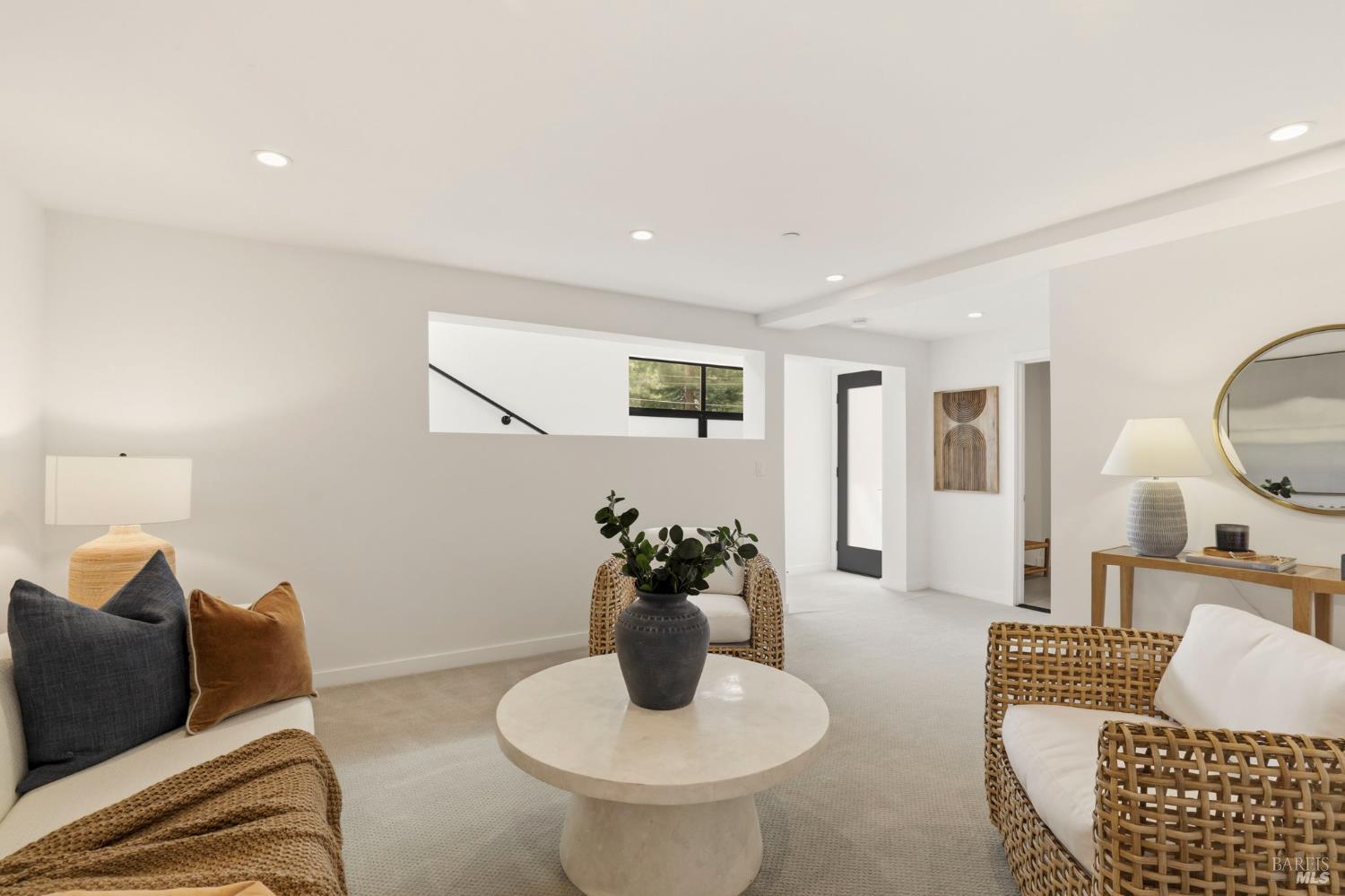 Detail Gallery Image 31 of 38 For 82 S Knoll Rd, Mill Valley,  CA 94941 - 4 Beds | 3 Baths