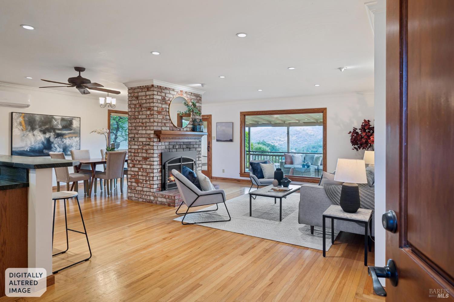 Detail Gallery Image 2 of 29 For 24 Maywood Way, San Rafael,  CA 94901 - 3 Beds | 2 Baths