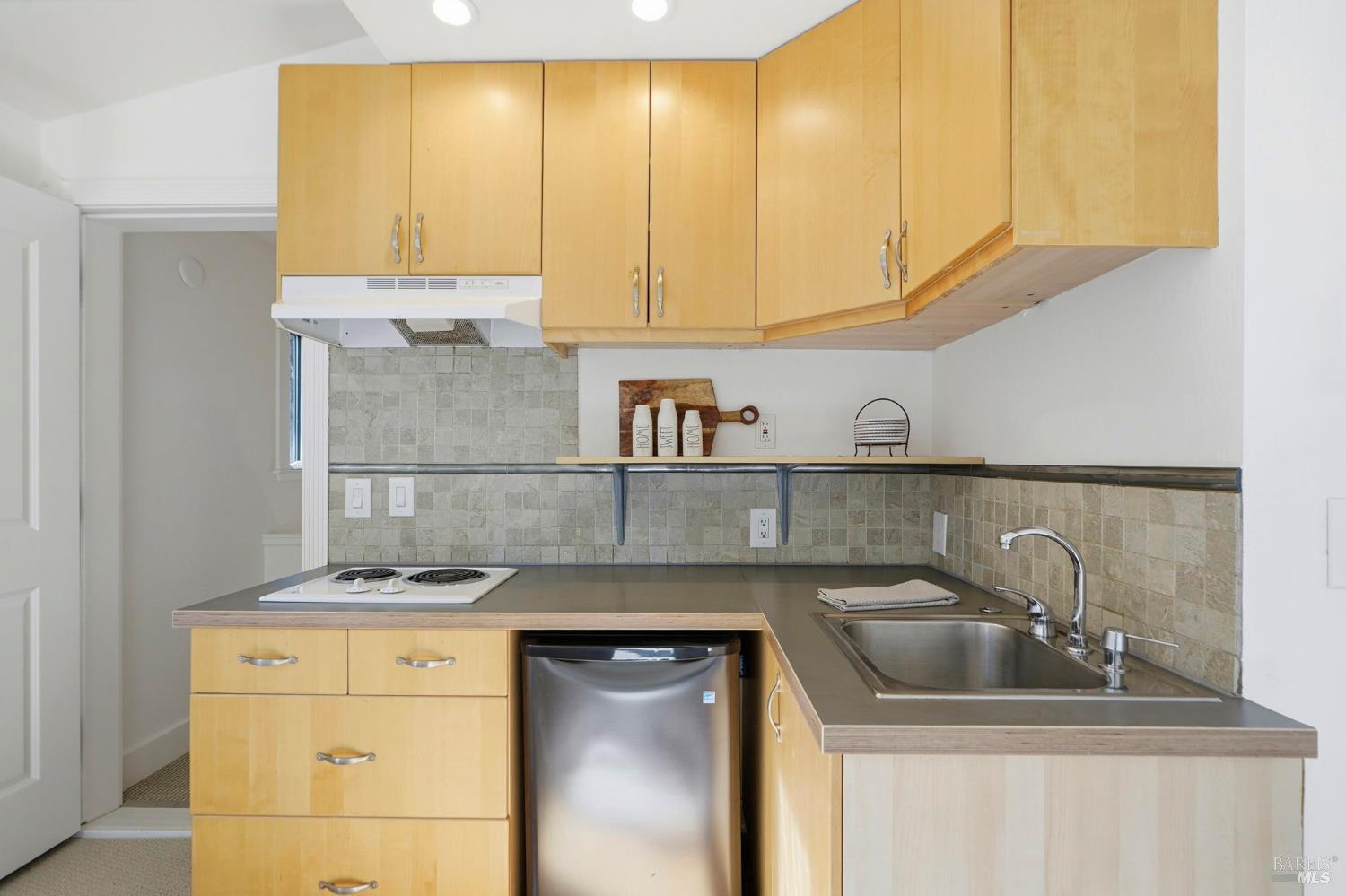 Detail Gallery Image 32 of 41 For 538 Marin Ave, Mill Valley,  CA 94941 - 4 Beds | 4 Baths