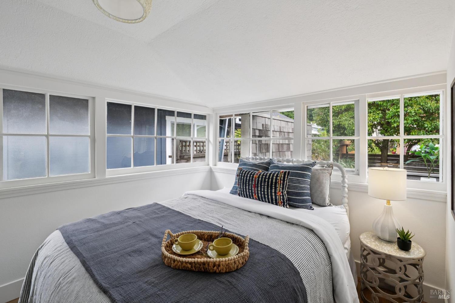 Detail Gallery Image 21 of 36 For 77 Willow Ave, Fairfax,  CA 94930 - 2 Beds | 1 Baths