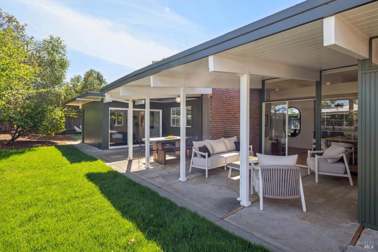 Detail Gallery Image 44 of 57 For 711 Del Ganado Rd, San Rafael,  CA 94903 - 4 Beds | 2 Baths