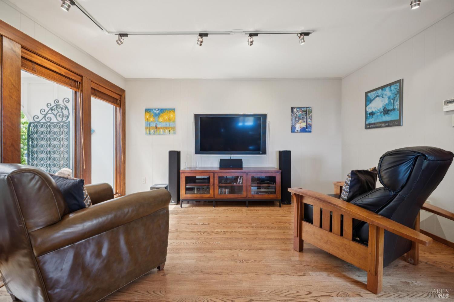 Detail Gallery Image 37 of 90 For 120 Fernwood Dr, San Rafael,  CA 94901 - 4 Beds | 3 Baths