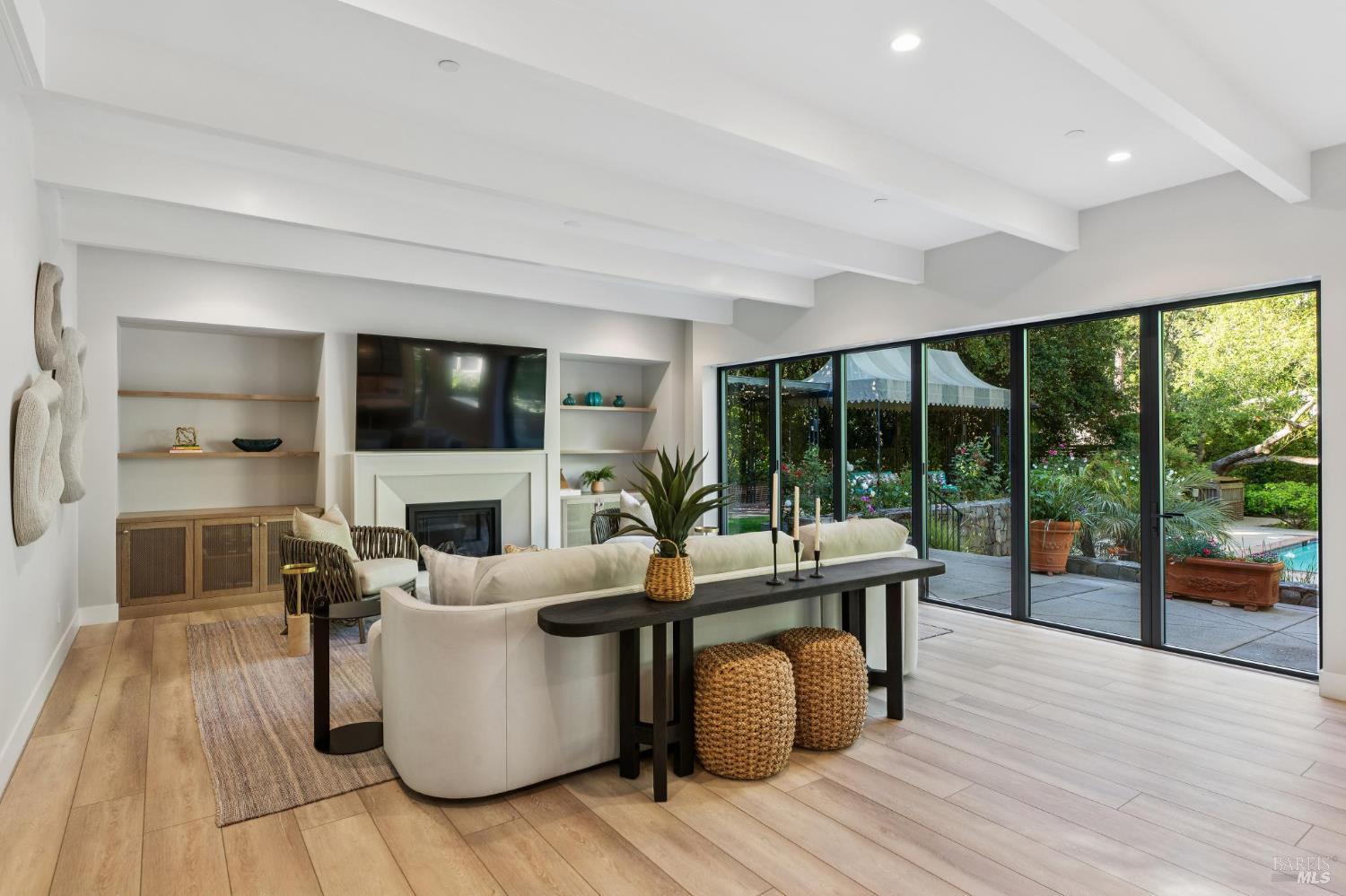 Detail Gallery Image 43 of 56 For 230 Summit Ave, San Rafael,  CA 94901 - 5 Beds | 4/1 Baths