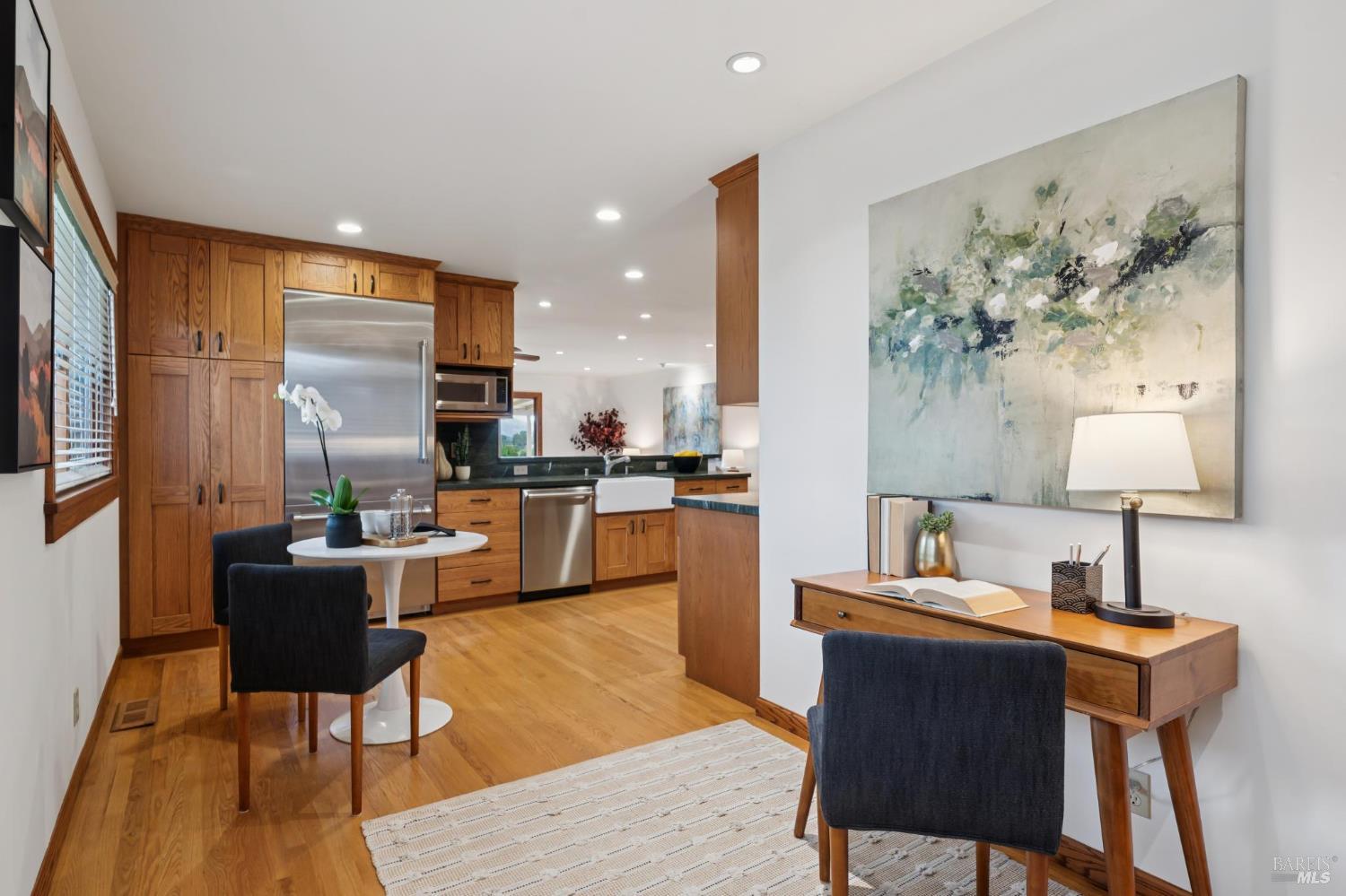 Detail Gallery Image 14 of 29 For 24 Maywood Way, San Rafael,  CA 94901 - 3 Beds | 2 Baths