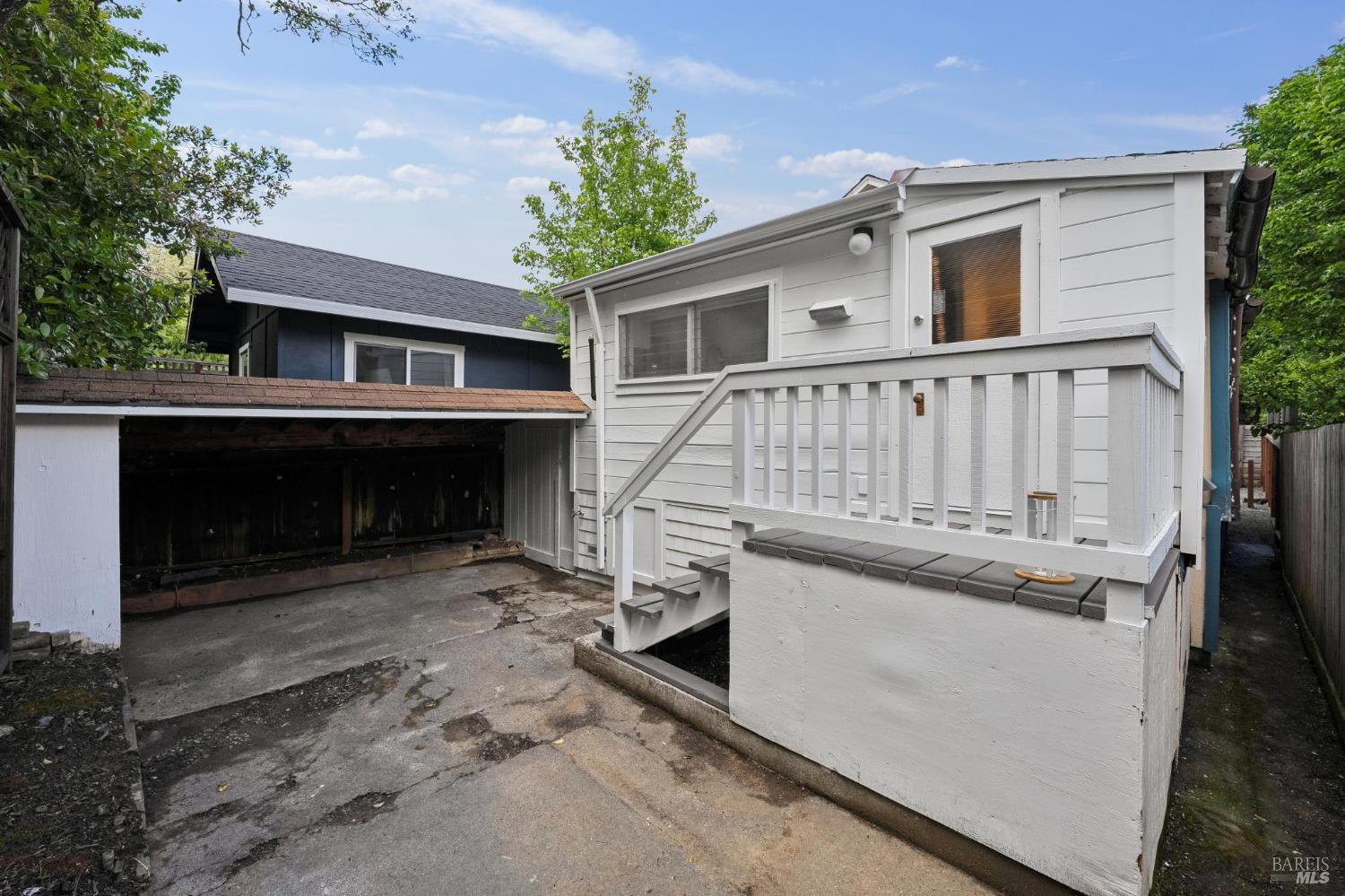 Detail Gallery Image 28 of 36 For 77 Willow Ave, Fairfax,  CA 94930 - 2 Beds | 1 Baths