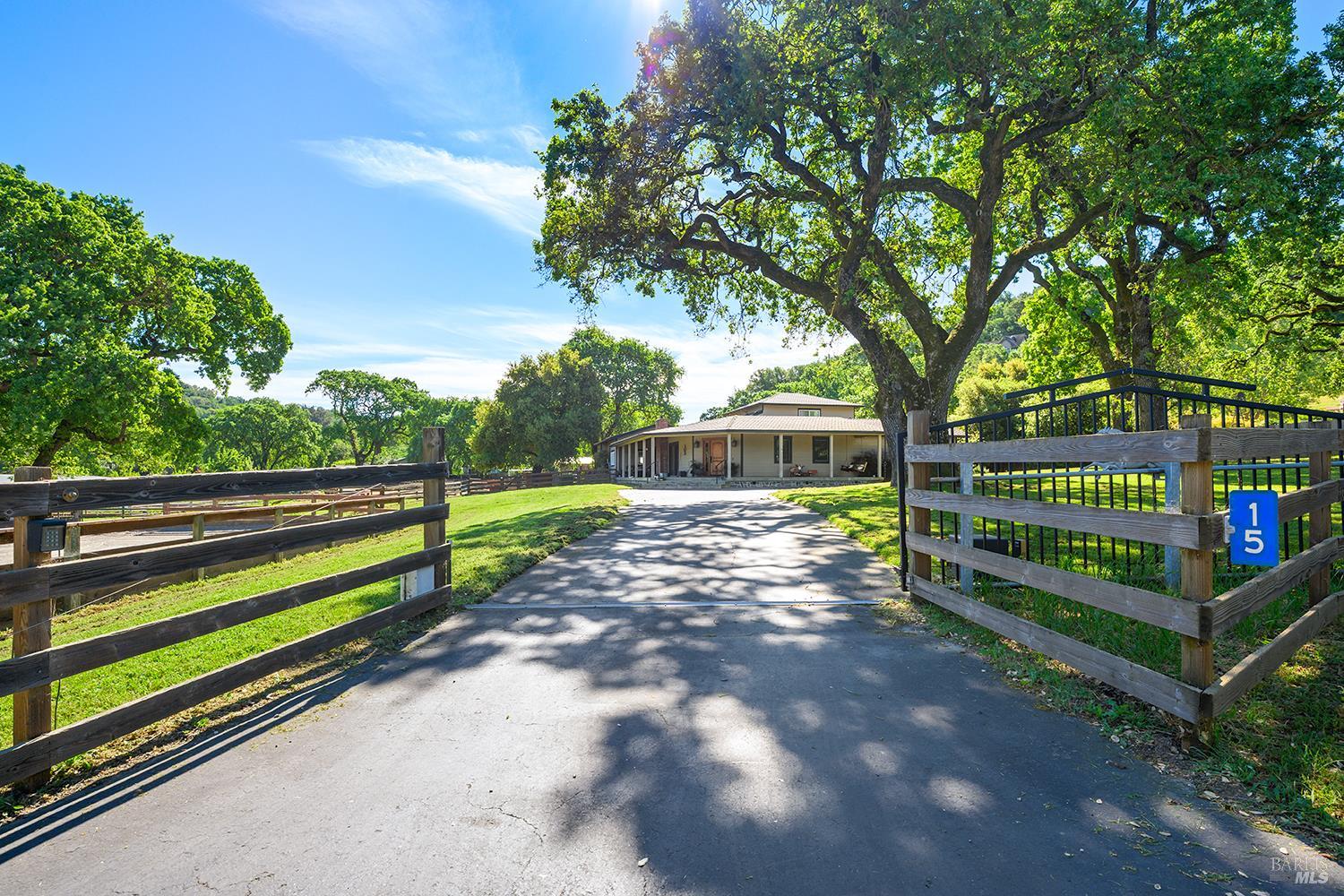 15 Wildwood Lane photo 3