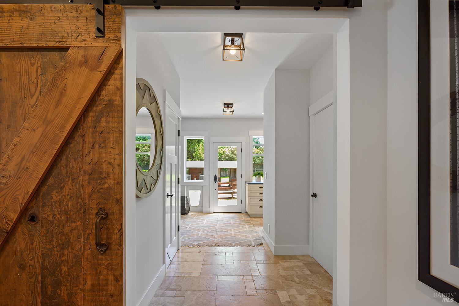 Detail Gallery Image 24 of 80 For 15 Wildwood Ln, Novato,  CA 94947 - 5 Beds | 4/1 Baths