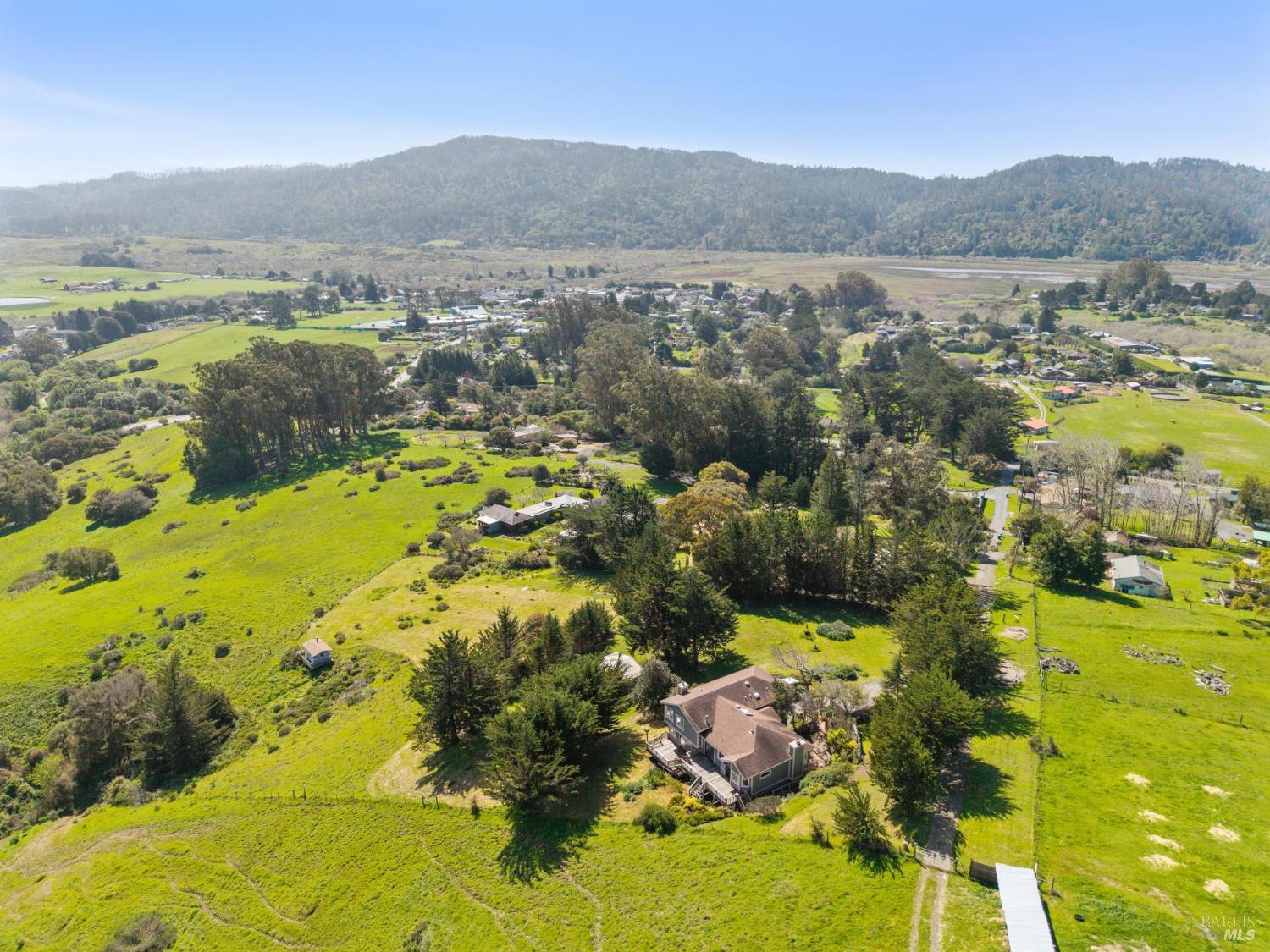 Detail Gallery Image 54 of 64 For 11798 Highway 1 Unkn, Point Reyes Station,  CA 94956 - 3 Beds | 3/1 Baths